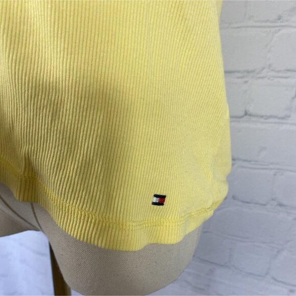 ⭐ 3/$15 Tommy Hilfiger Small Yellow Ribbed Short Sleeve Top - Picture 4 of 7